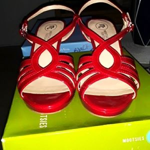 Red Sandles, Mootsies, sz 8